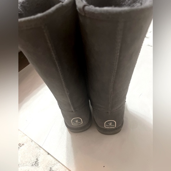 BearPaw Gently Used Gray Boots - Picture 3 of 4